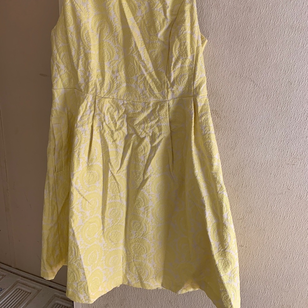 Dress - Picture 2 of 2